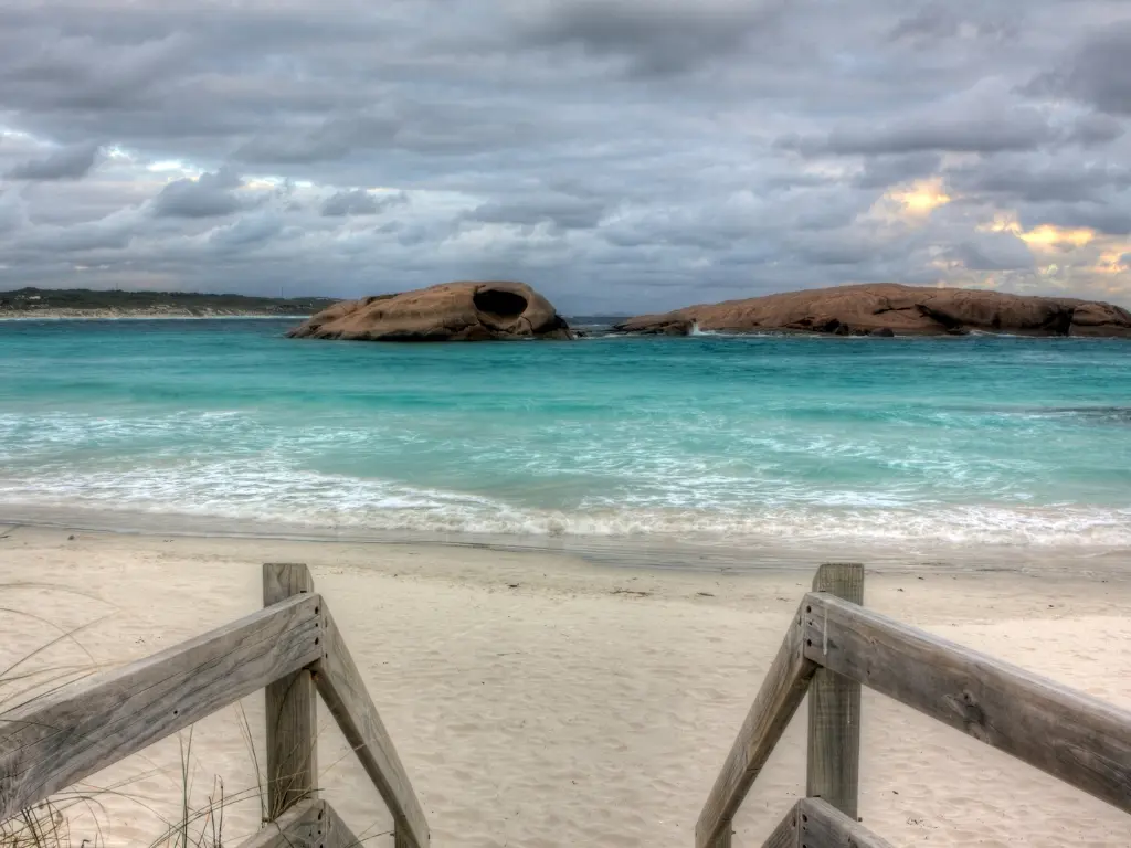 A quiet beach paradise in Esperance with vivid turquoise water